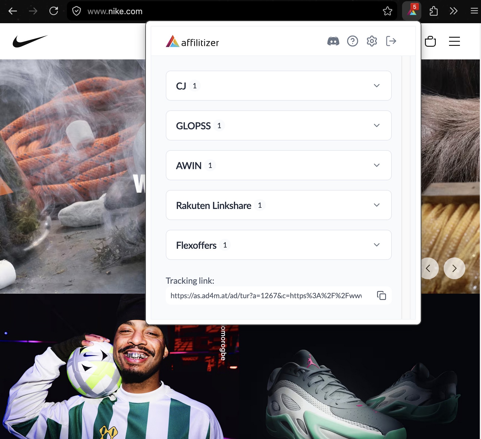 Affilitizer extension showing matching affiliate programs for the active site